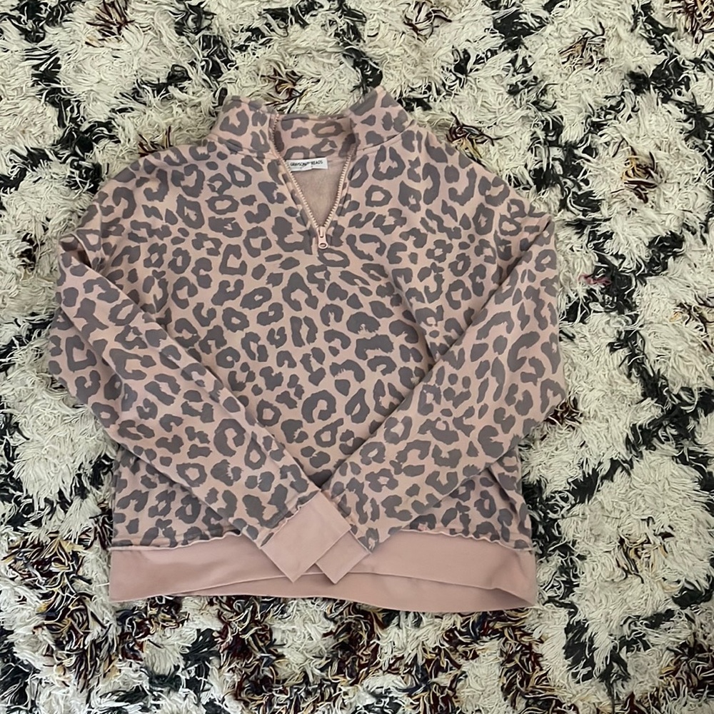 size small Grayson threads half zip! size small. super cute and comfy